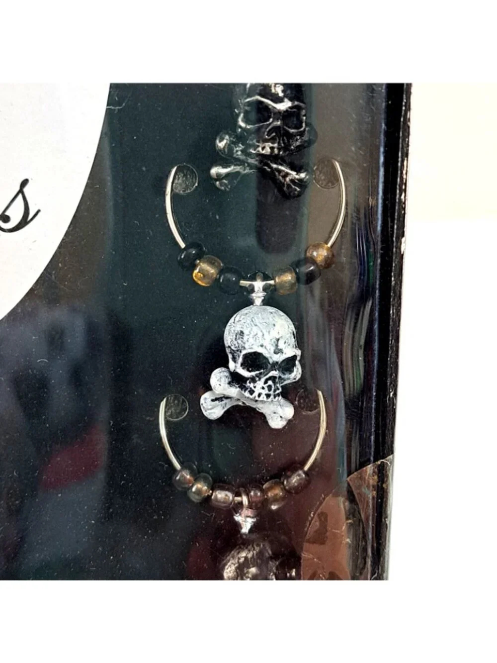 Boston Warehouse The Bone Collector Set of 6 Wine Charms  Halloween  Unused